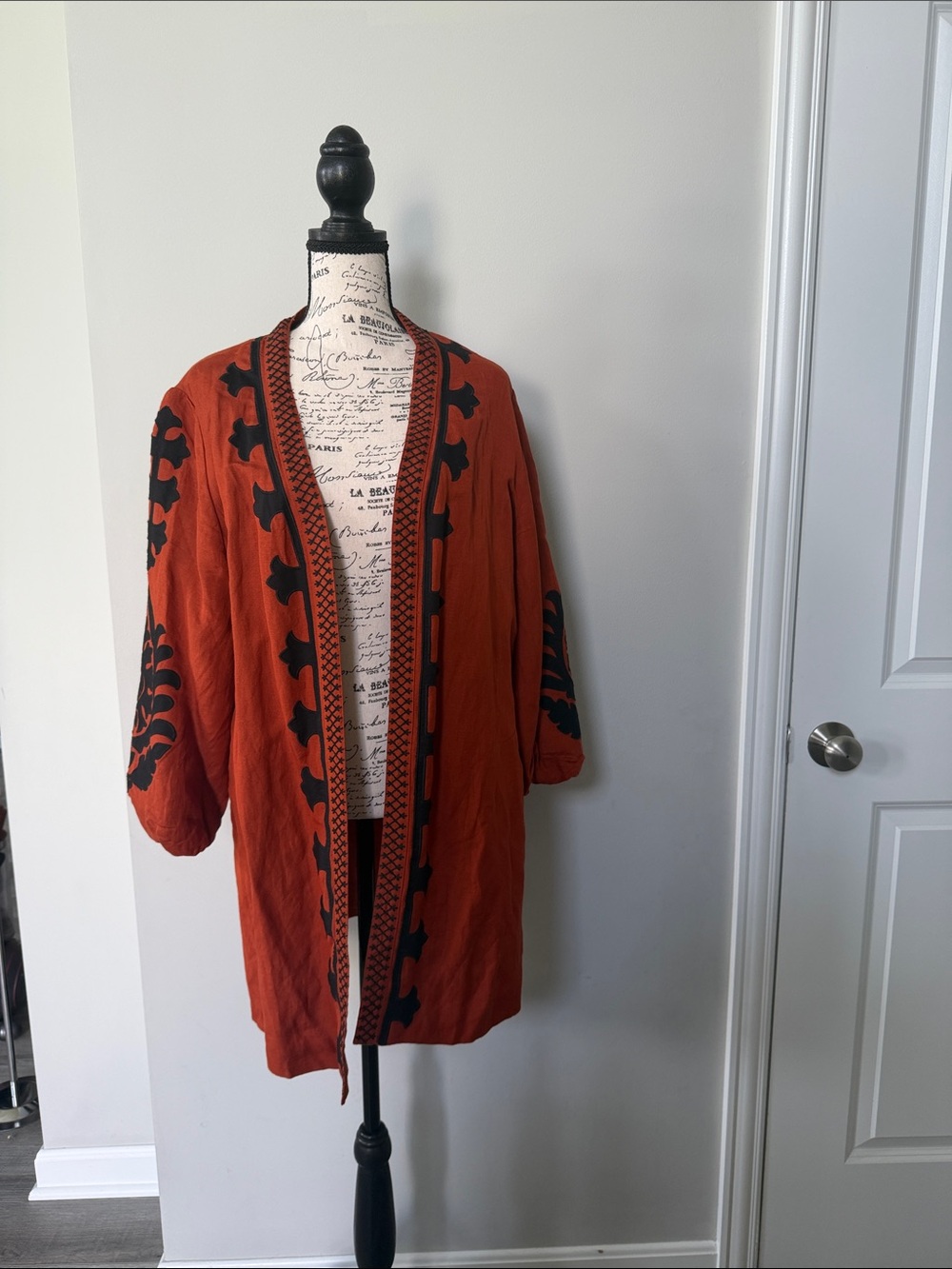 Chicos Orange and Black Open-Front Women's kimono size M